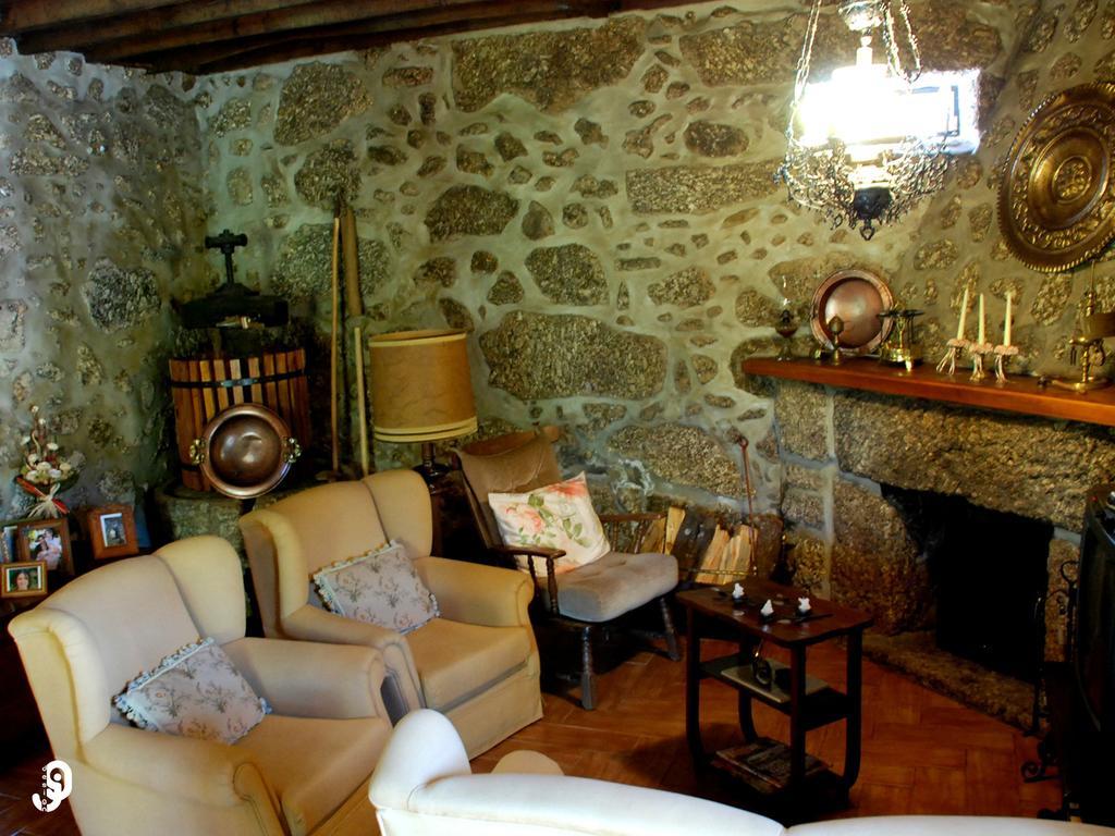 Quinta Dos Barbas Guest House โอลีเวราดวสปิตาล ภายนอก รูปภาพ